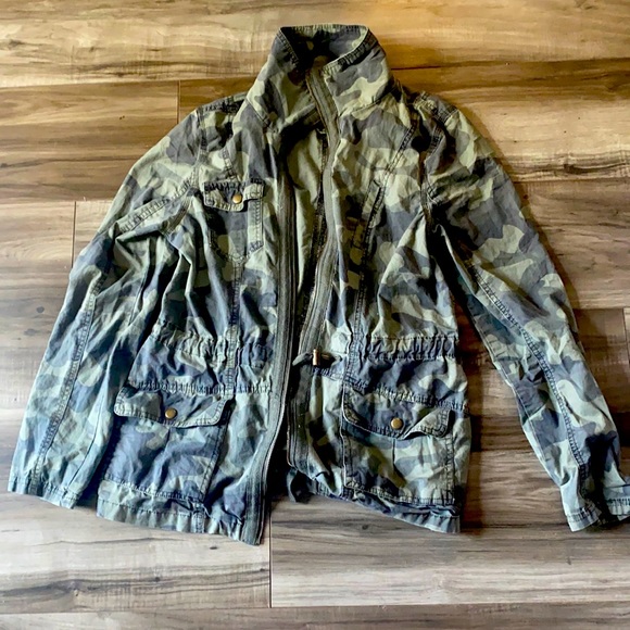 Utility camo jacket - Picture 1 of 2